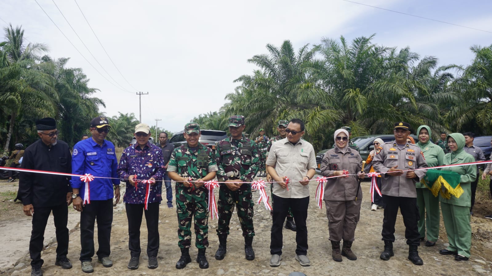 Kasdam XX/TIB Tutup TMMD ke-126 Pasaman Barat: Apresiasi untuk Sinergi dan Kerja Sama 6 IMG 20251106 WA0029