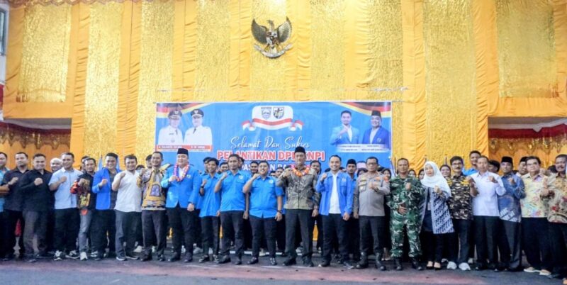 Pengurus KNPI Pasaman Barat, bersama Ketua DPD KNPI Sumatera Barat, Wakil Bupati Pasaman Barat, Ketua DPRD Pasaman Barat dan Tamu undangan
