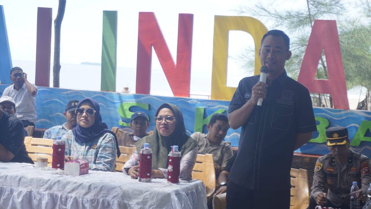 Kunjungan Ketua DPRD Pasaman Barat Bersama Bupati Serahkan Bantuan untuk Korban Bencana Sikabau 6 601988271 891669310093032 6984964860600302271 n