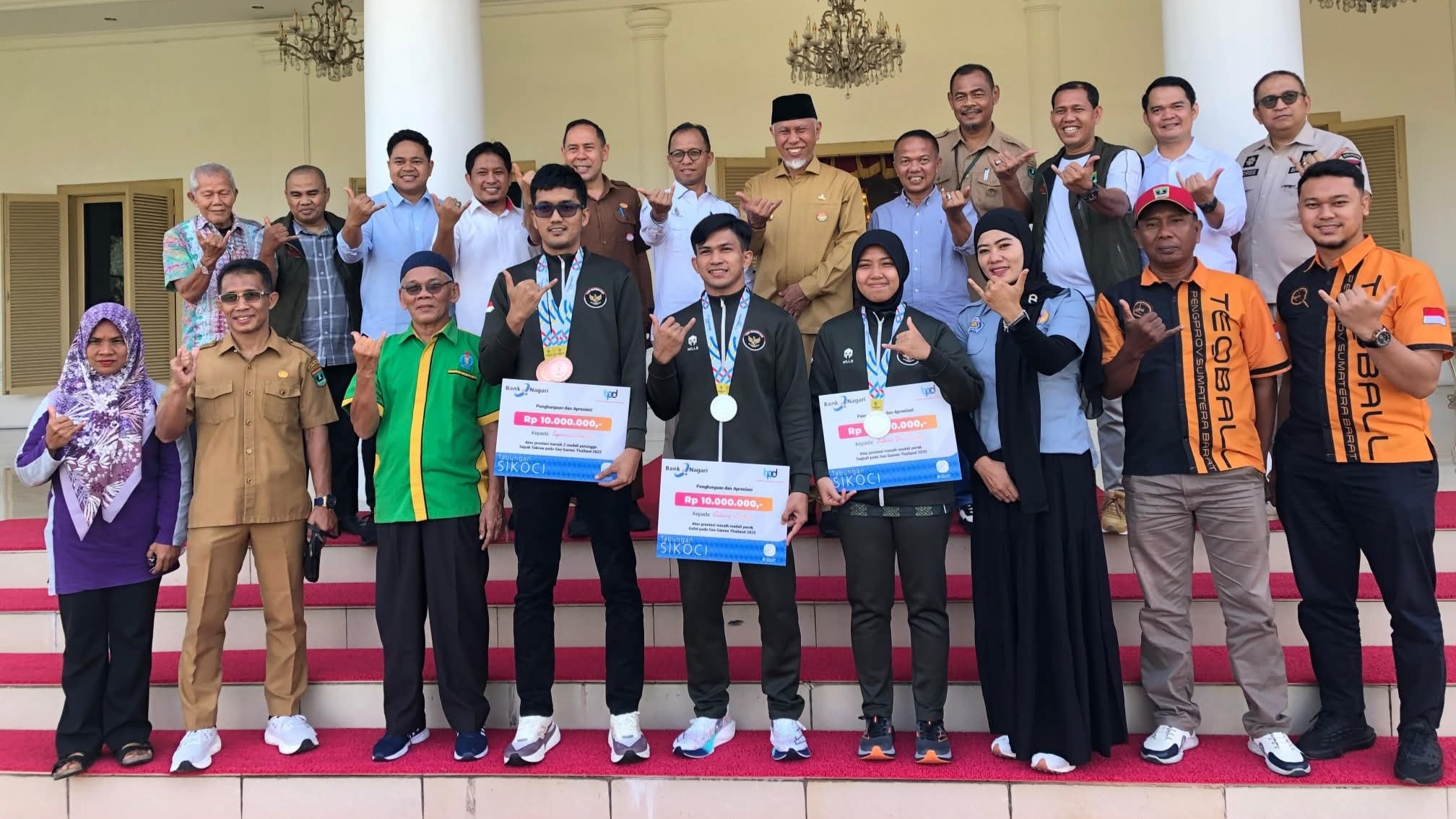 Gubernur Sumbar1