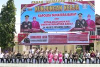 Ketua Dewan Perwakilan Rakyat Daerah (DPRD) Kabupaten Pasaman Barat, Dirwansyah, menghadiri langsung agenda penyambutan kunjungan kerja Kepala Kepolisian Daerah (Kapolda) Sumatera Barat, Irjen Pol Gatot Tri Suryanta, di Markas Komando (Mako) Polres Pasaman Barat, Kamis (30/4/2026).