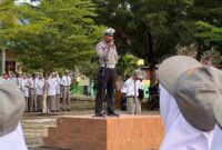 Satuan Polisi Lalu Lintas (Satlantas) Polres Pasaman Barat gencar melaksanakan sosialisasi keselamatan berkendara dan pencegahan dini kenakalan remaja melalui program "Police Go to School", Kamis (14/05/2026).