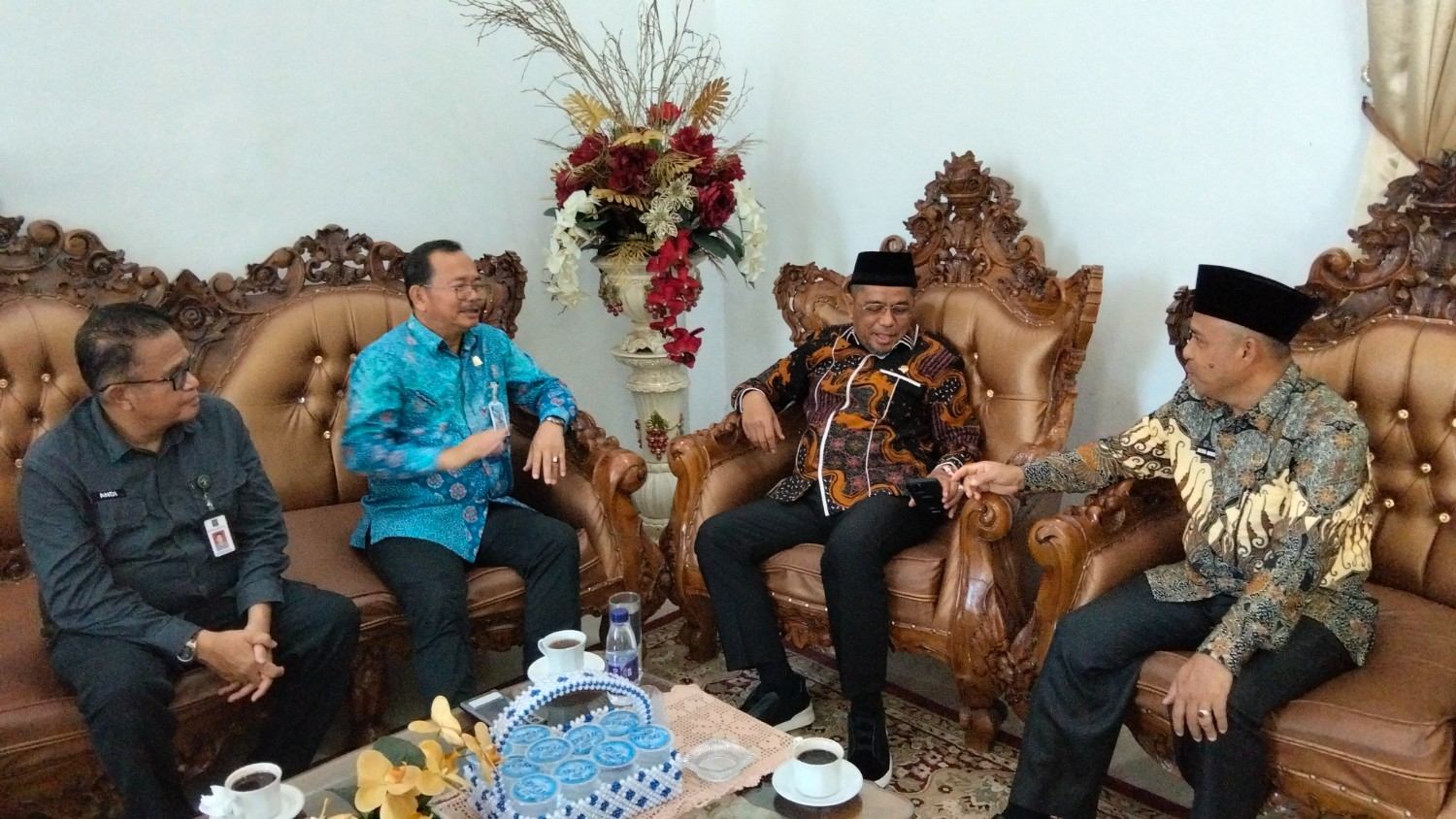H. Arisal Aziz Gandeng Kemenkumham Sumbar Gelar Forum Komunikasi Hukum di Pasaman Barat 12 496579 200kb
